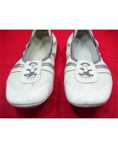 LADIES SHOES FLATS BALLET WHITE SLIP ON CASUAL LEATHER WALKING SIZE 6 ZENSU GIGI