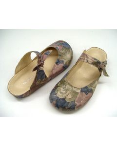 Unique Womens Slip on Sandals Clogs Shoes Floral Design Tan AU SIZE 4 Open Back
