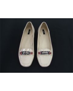 BALLY FLATS PATENT CREAM DOOMS LADIES FORMAL DRESS LOAFERS US 7 RRP $500